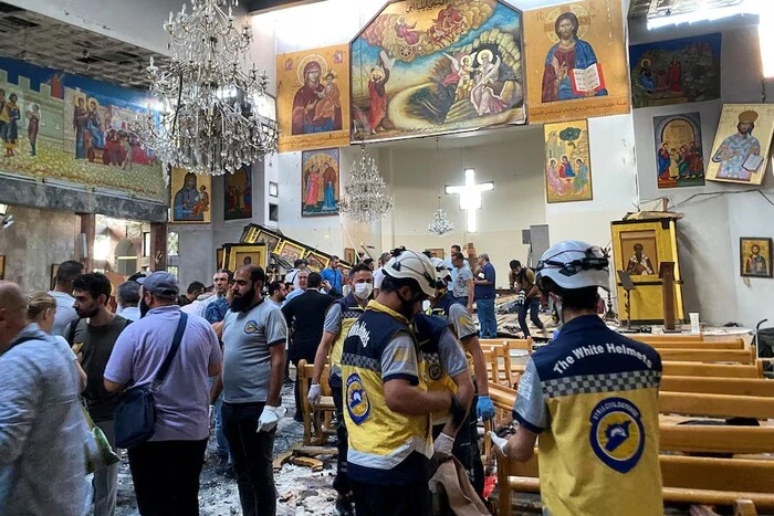 Terrorist Attack in Damascus: Suicide Bomber Blows Himself Up During Service in Church, Dozens Dead