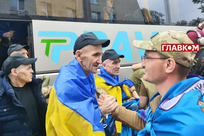 Prisoner Exchange: New Details on the Return of Defenders and Touching Photos
