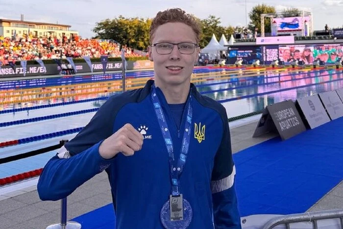 Ukraine hat die erste Medaille bei der Europameisterschaft im Schwimmen der Junioren gewonnen