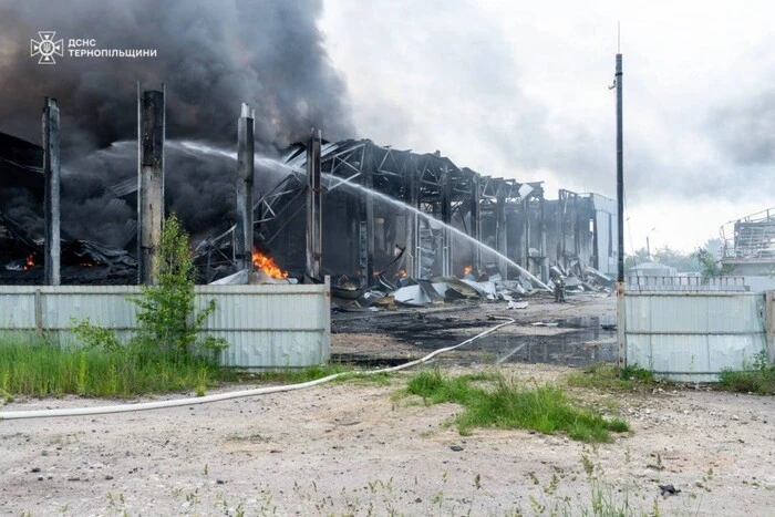 In Ternopil trafen 11 'Shahed'-Drohnen und drei Raketen ein