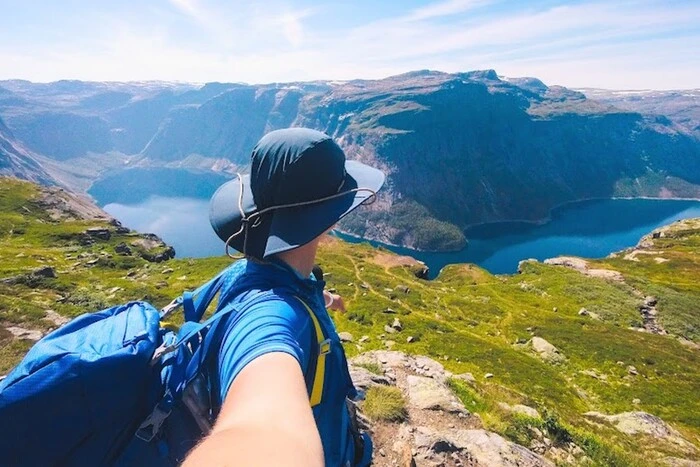 Norweski dziennikarz przejdzie 450 km, aby wspierać ukraińskie media