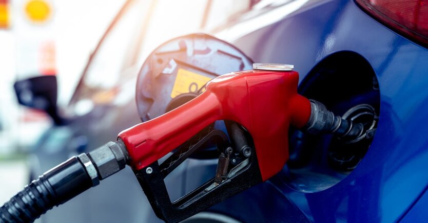 Analyst assesses the impact of the conflict in the Middle East on fuel prices in Ukraine