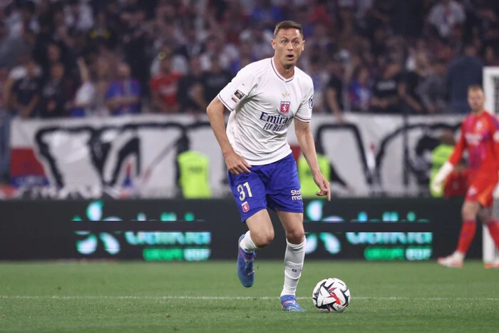 In France, footballers who did not support the campaign against homophobia were disqualified