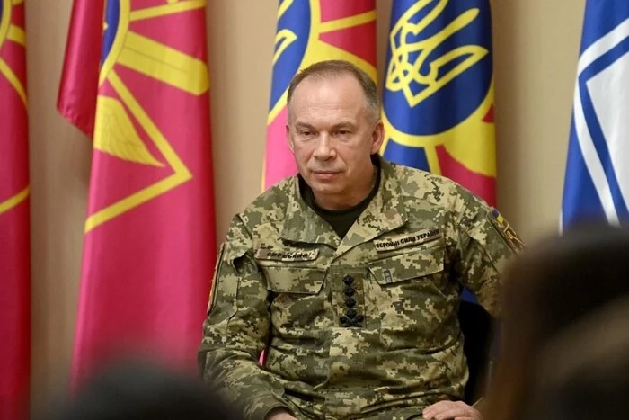Головнокомандувач ЗСУ назвав найбільш загрозливі напрямки на Донбасі