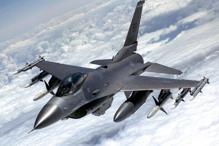 Das US-Außenministerium hat ein Paket für die Ausbildung und Unterstützung von F-16 für die Ukraine im Wert von 310,5 Millionen Dollar genehmigt