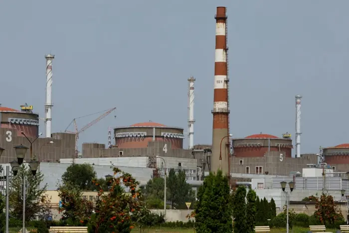 Es besteht eine ernsthafte Gefahr, nicht nur für Enerhodar. Ein ehemaliger Mitarbeiter von Zaporizhzhia NPP erklärte, was die Russen im Kraftwerk tun.