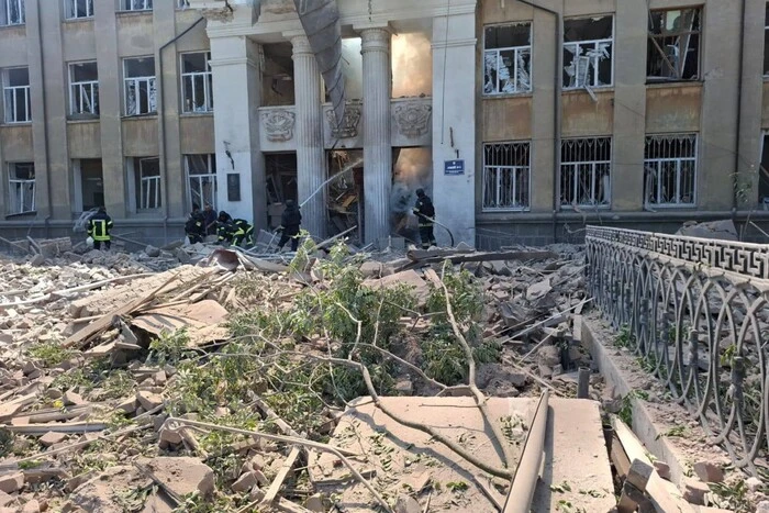 Lomachenko reacted to the shelling of his hometown but forgot to mention Russia