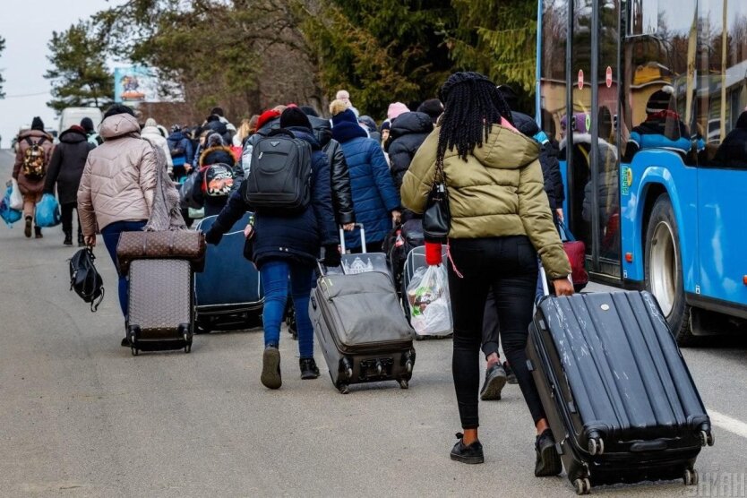 Социолог оценил шансы на возвращение украинских беженцев