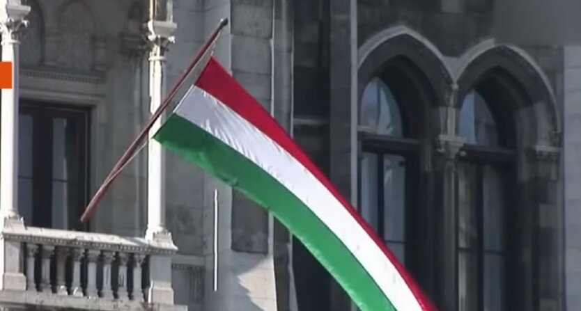 Орбан под давлением: Венгрия может потерять право голоса в ЕС