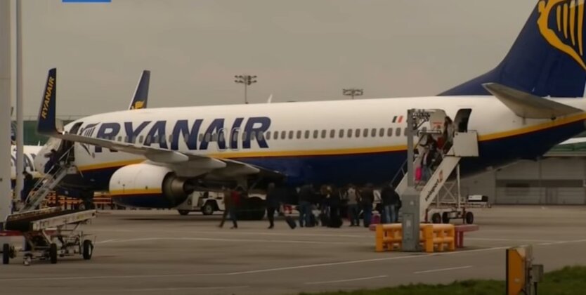 Два предмета вместо одного: в ЕС приняли важное решение о ручной клади на рейсах Wizz Air и Ryanair