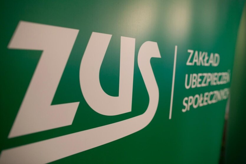 Bezpłatna medycyna i emerytura: Ukraińcy dowiedzieli się o nowych warunkach ZUS w Polsce