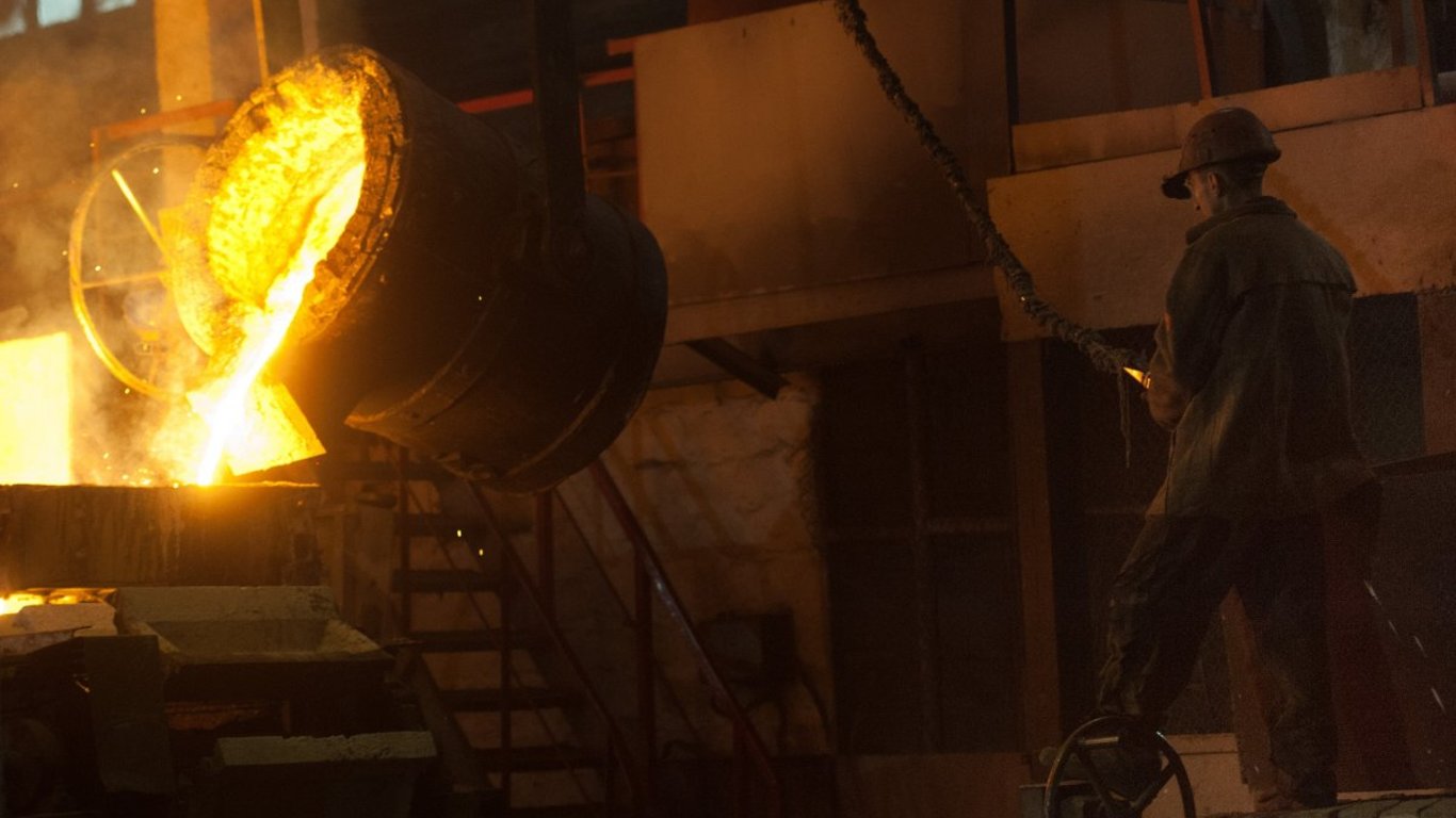Working as a Metallurgist - Who Factories Are Looking for and What Payments They Offer