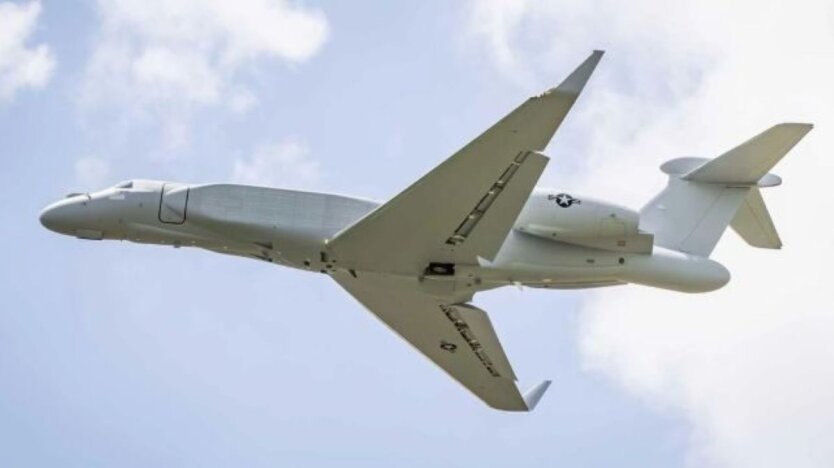 Військовий літак G550 з технологіями спостереження